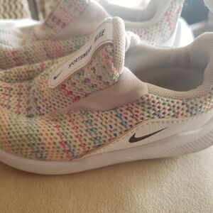 Nike Kids Colorful Knit Slip-On Sneakers